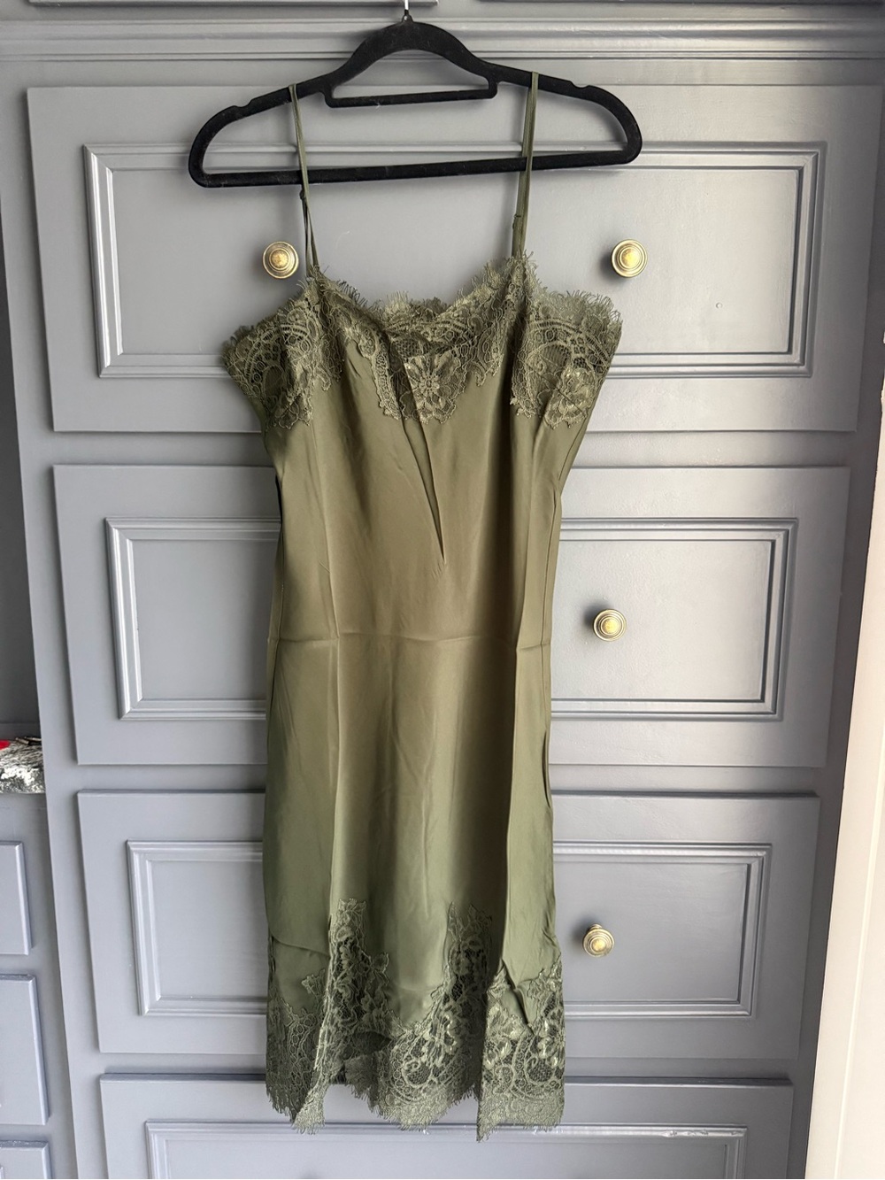 Gold Hawk 💯 silk deep green slip dress